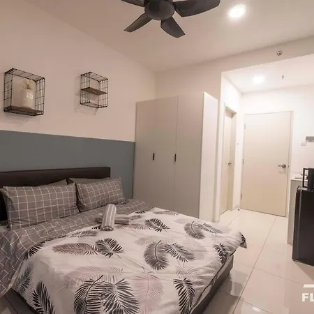 Klia-Klia 2, Netflix - Comfy Studio, Horizon Suites Sepang-Dengkil By Flexihome-My Exterior photo