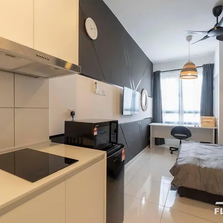 Klia-Klia 2, Netflix - Comfy Studio, Horizon Suites Sepang-Dengkil By Flexihome-My Exterior photo