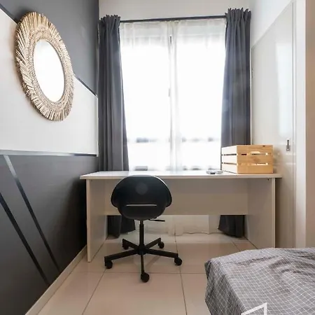 Klia-Klia 2, Netflix - Comfy Studio, Horizon Suites Sepang-Dengkil By Flexihome-My Exterior photo