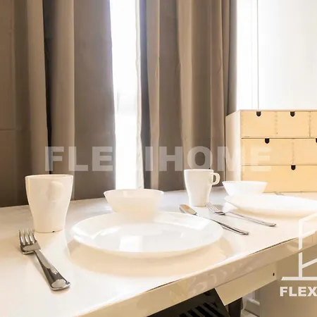 Klia-Klia 2, Netflix - Comfy Studio, Horizon Suites Sepang-Dengkil By Flexihome-My Exterior photo